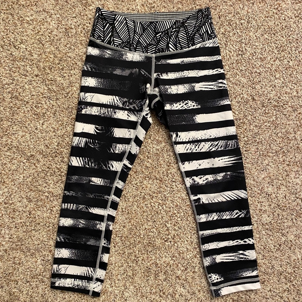 Lululemon Wunder Under Crop - image 1